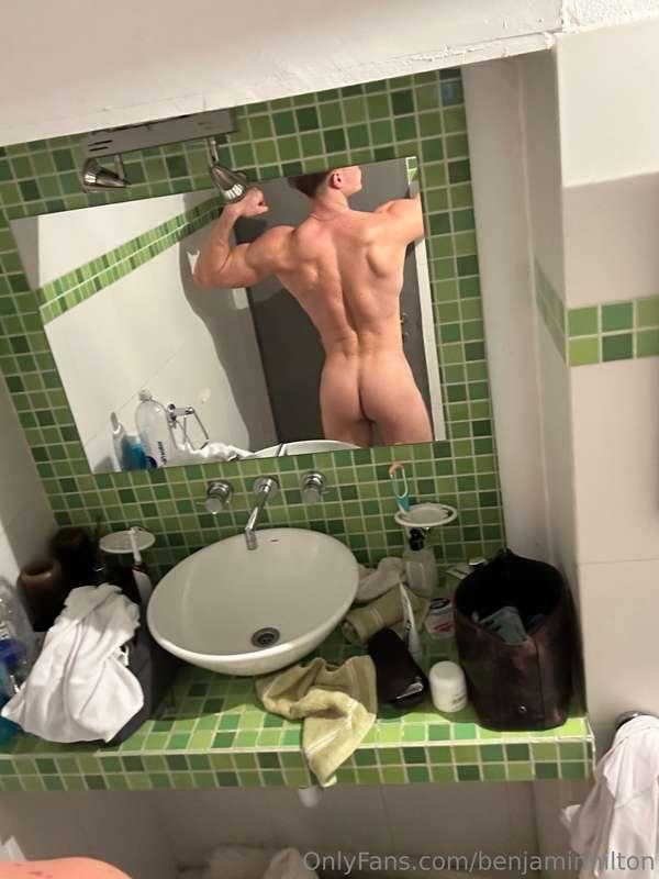 benjaminhilton image #1