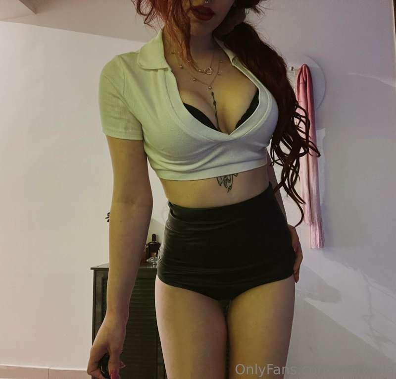 Am I properly dressed for my class? ☺️☺️