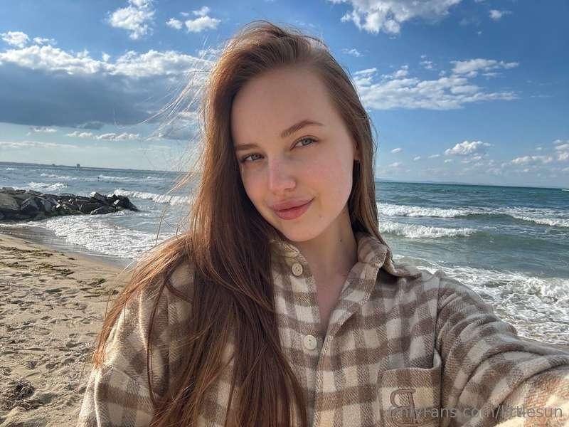 🌊 “Would you like me to get more than just my feet wet? 😉”Th..