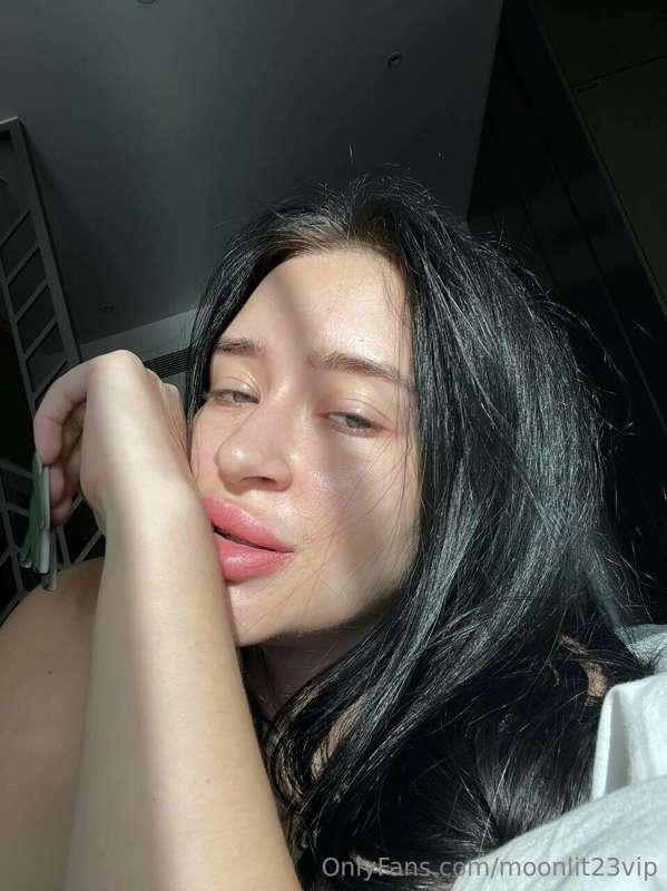 I'm comfortable in bed, waiting for someone who will warm me..