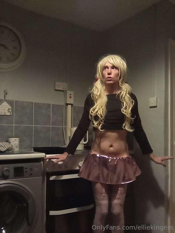 I am a crossdressing sissy femboy. 