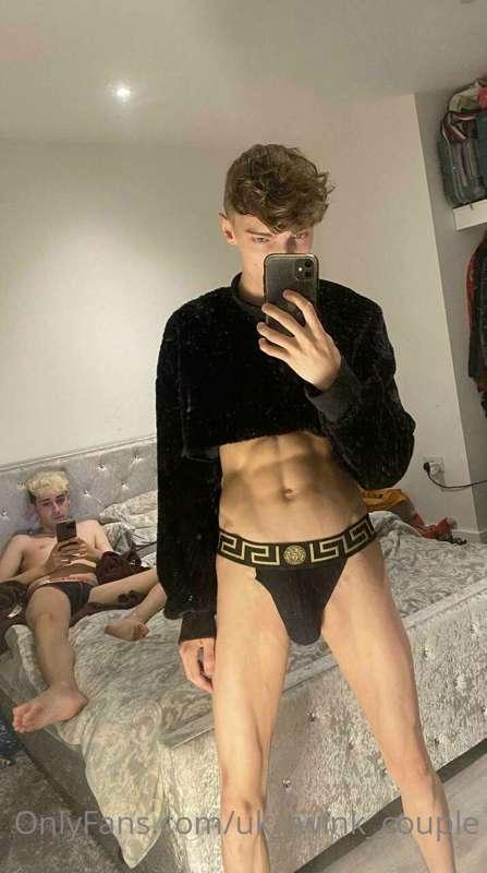 Look at those abs coming out hehe