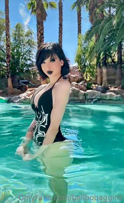 Water girl 🧚🏻‍♀️