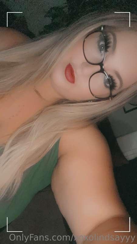 glasses or no glasses? like this post for a surprise in your..