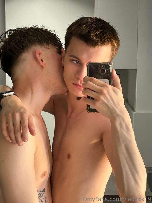 I love my boy 👅 @white.boy69