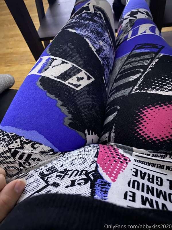 See what’s under these leggings https://onlyfans.com/abbykis..