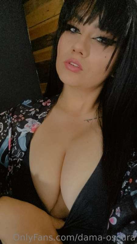 Mis amores me voy a poner al corriente con mi cuenta por qué..