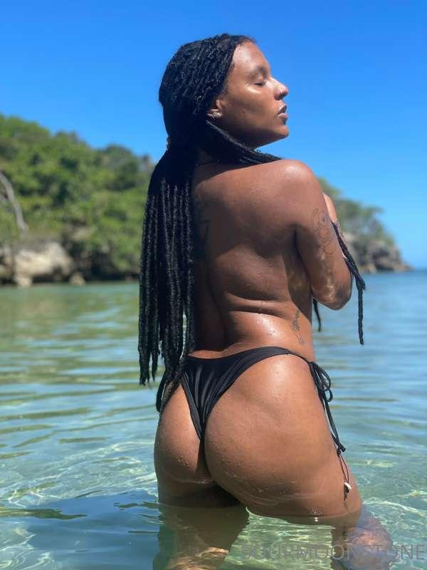 Encuera en una playa desierta sin ti….