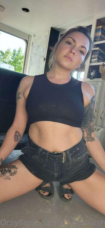 Pics of my carpentry titties available on my premium page @t..