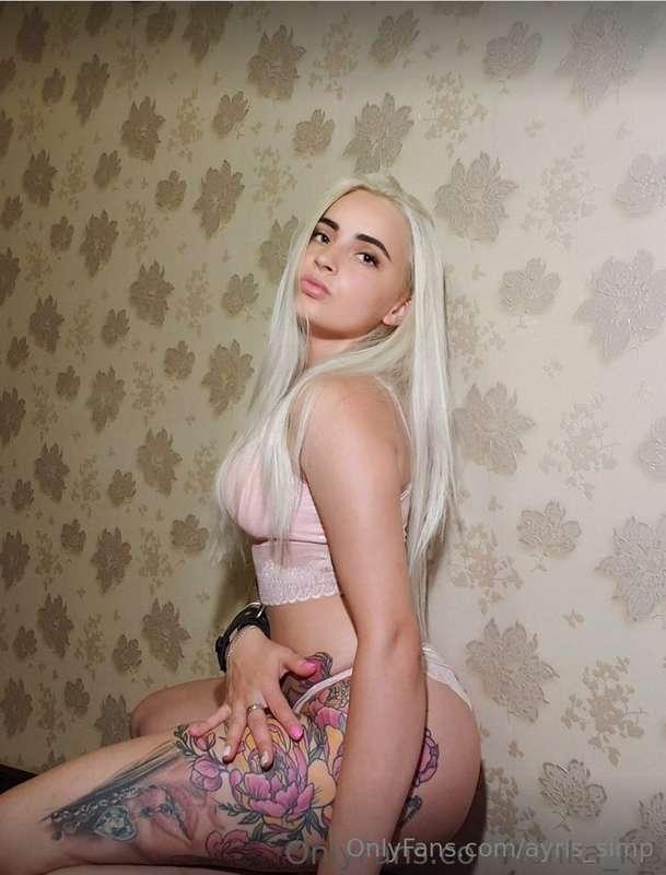 I am a demon 😈 who will steal your soul, I am an angel 👼 who..