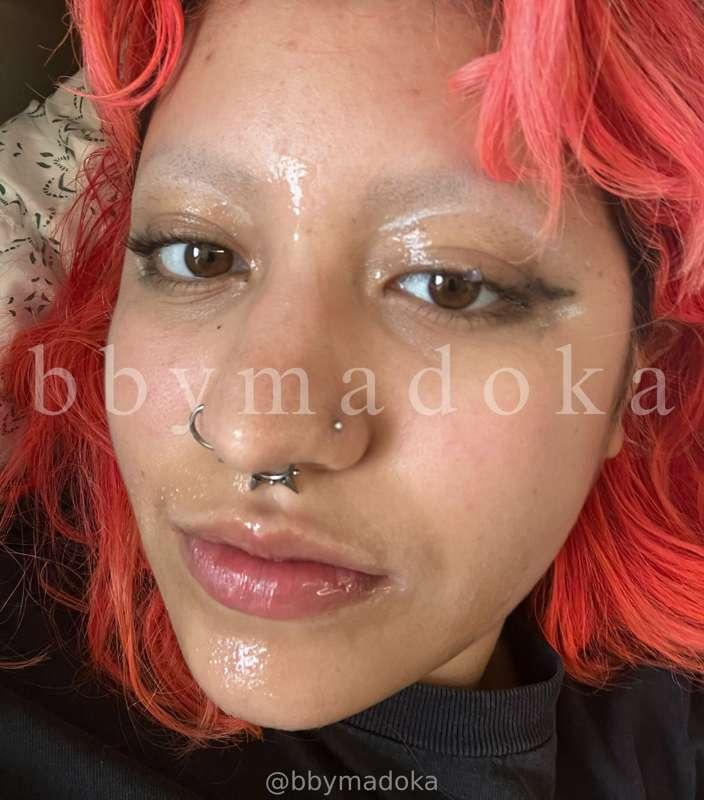 carita llenita de cum >.<