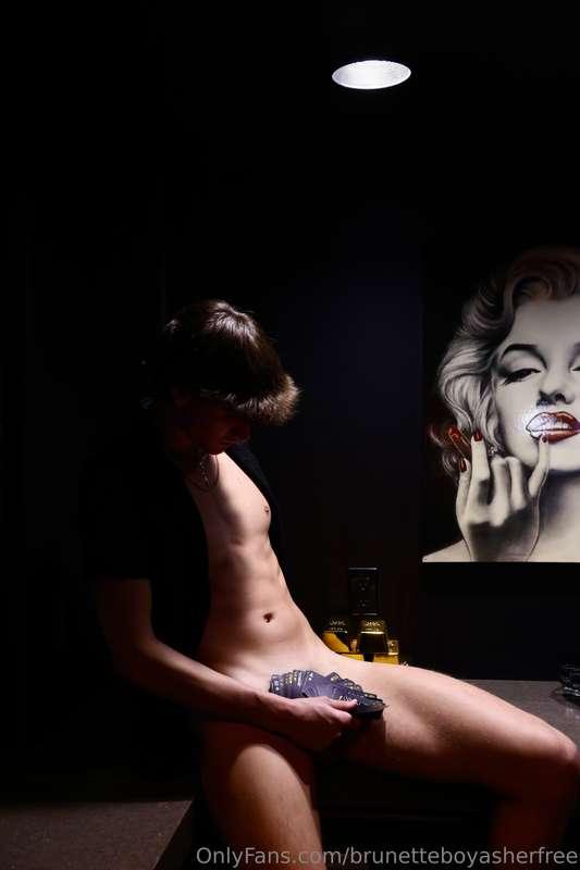 strip poker anyone? i’ve already got a head start…😉