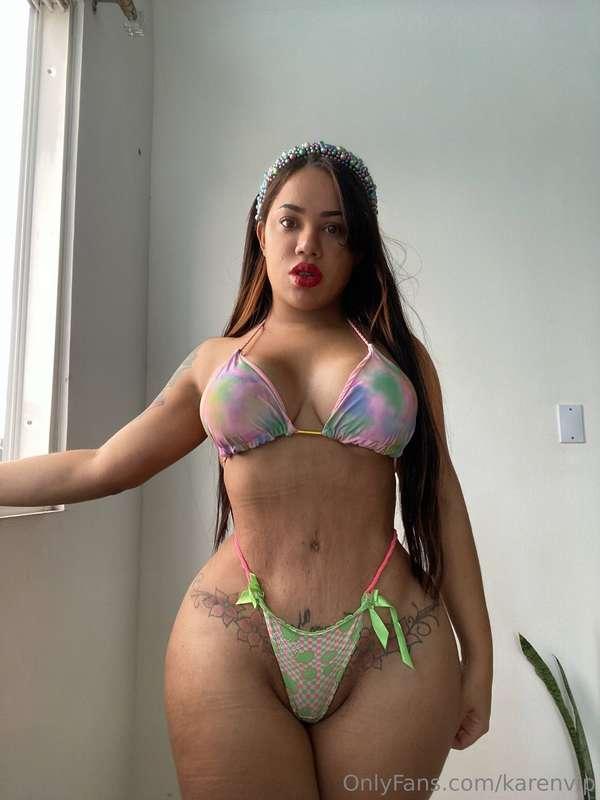 Estoy tan Cachonda algún chico para jugar bien caliente 🔥 ah..