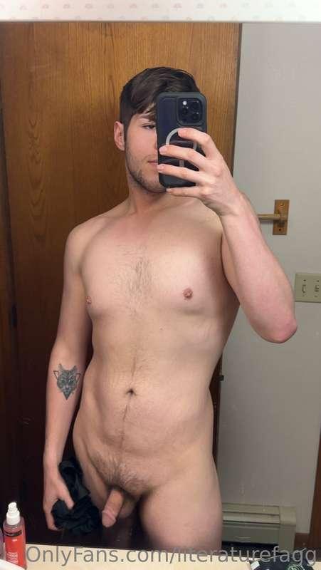 Last week in my apartment, can’t wait till I’m out of the Mi..