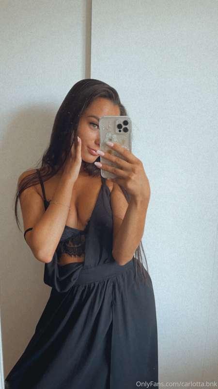 My best content I share just with my VIPs 🤪sorry non VIPs 🤭
..