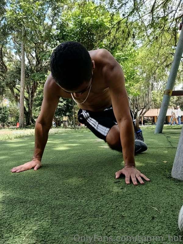 😓I love exercising, even if I don't show it 😂