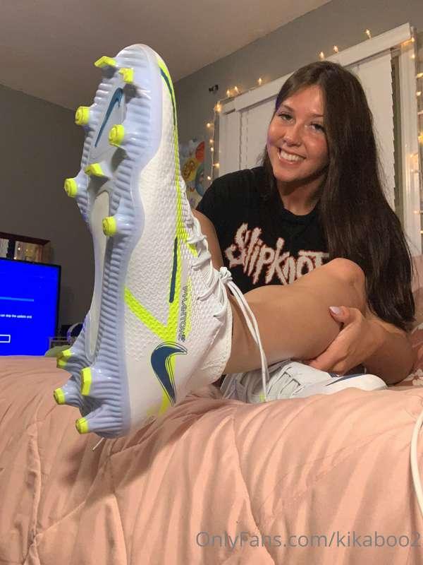 Cleat removal pic set!! Video uploaded now!!🥳💙