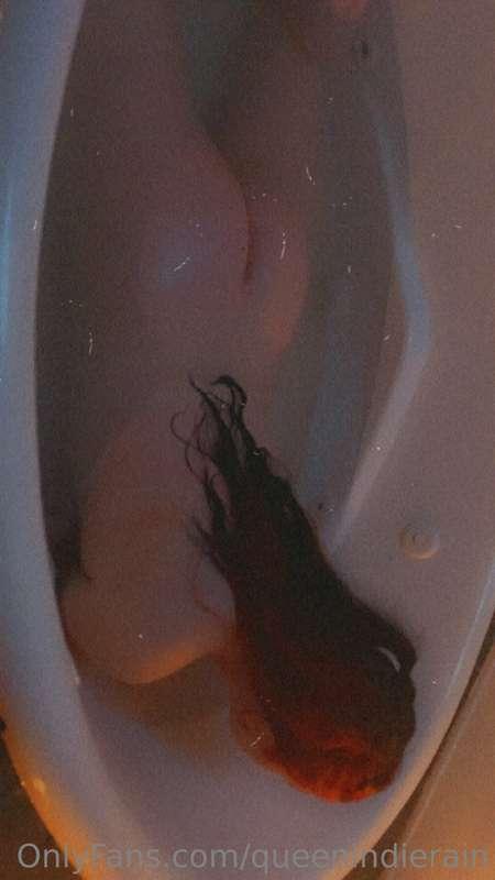 Are you looking at my butt?! Well you should be!😜