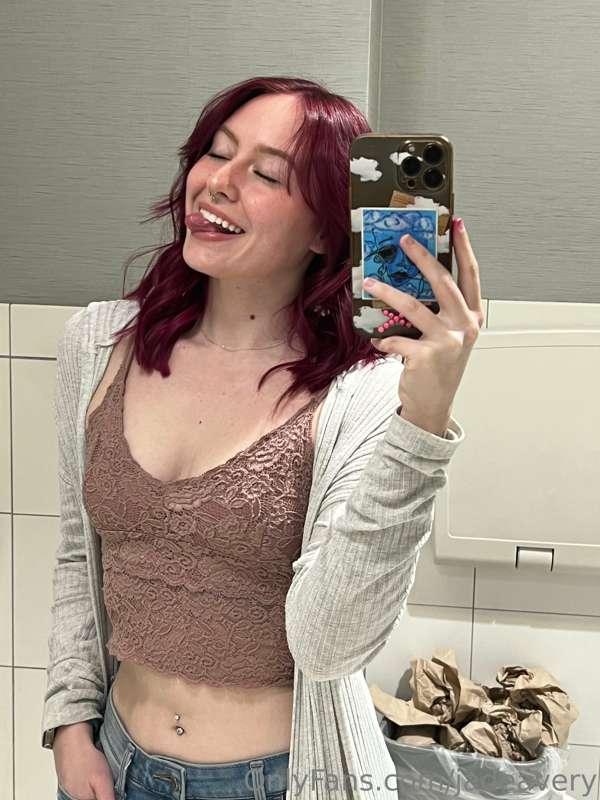 IM OBSESSED 🍇🧜🏼‍♀️💗