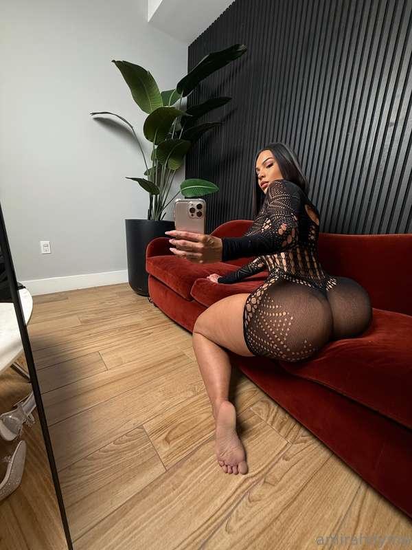 Your reward for being here babe 😘