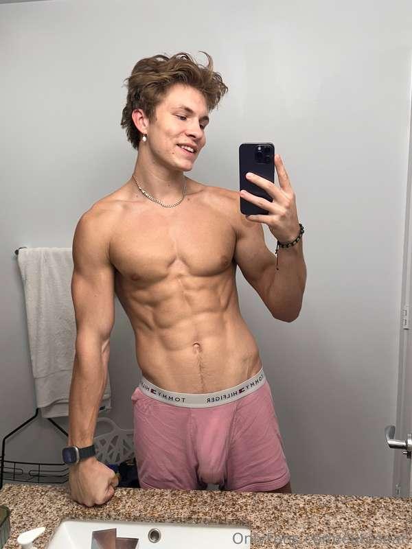 Who’s up? Drop me a message let’s chat!