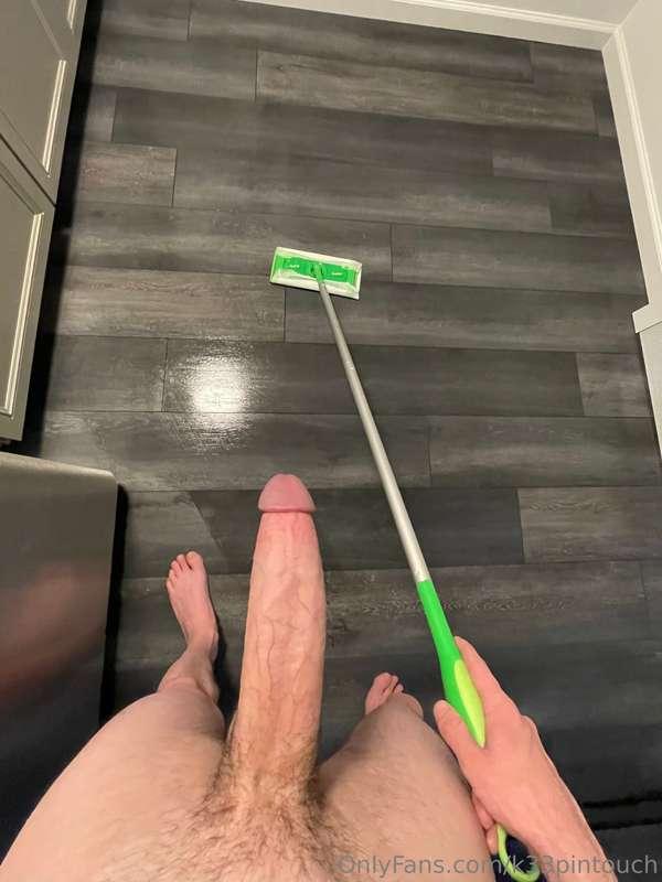 Does anyone else clean their apartment naked?