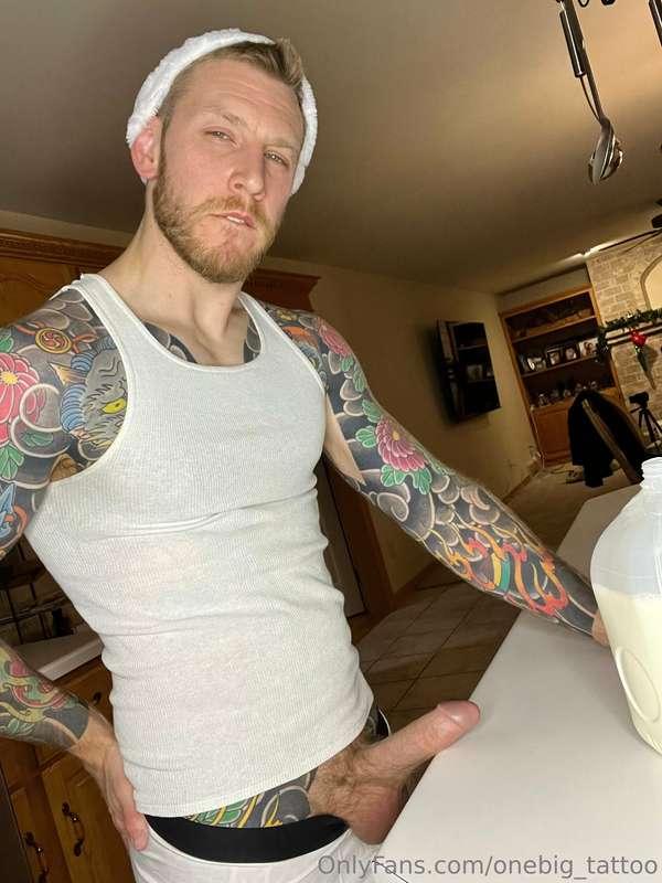 Santa milk time💦 New video! Check your DM and Remember, alwa..
