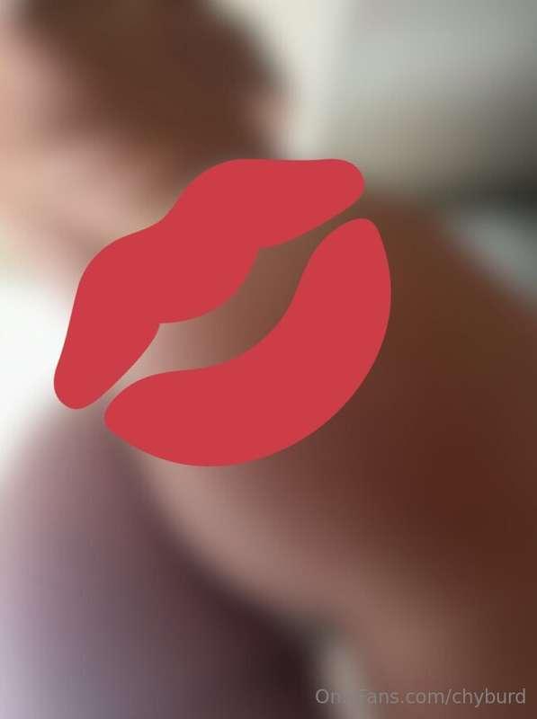 kiss my a.. ctually just open this bundle and send me your a..
