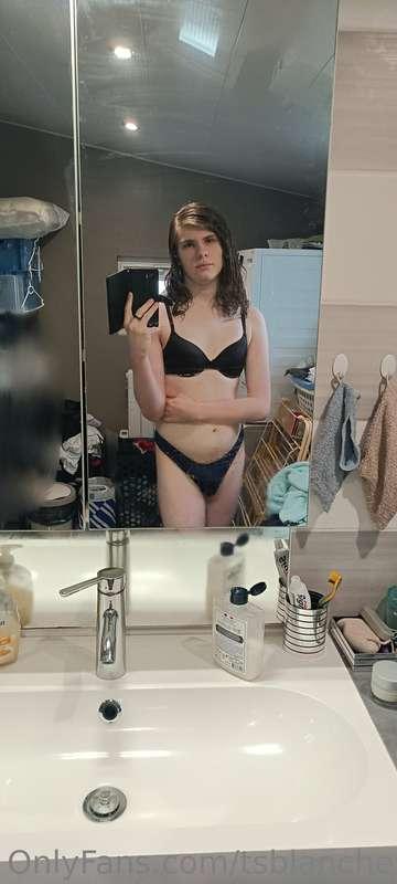 First post on OnlyFans! 😅