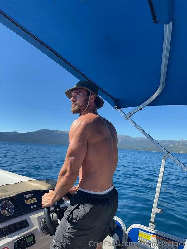 Let this captain rock your boat? 🚤