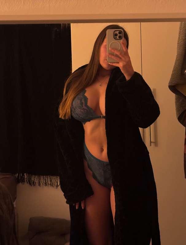 Buenas noches bb ❤️‍🔥¿Que tal tu dia?Me gustaria acabar(💦)lo..