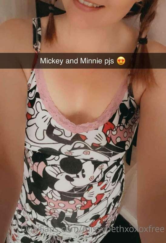 After 1 year on OF, face reveal on my paid page! Come see my..