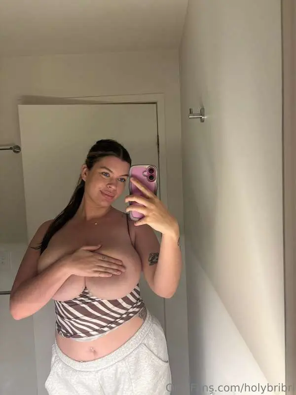 Not sorry for the distraction 😉