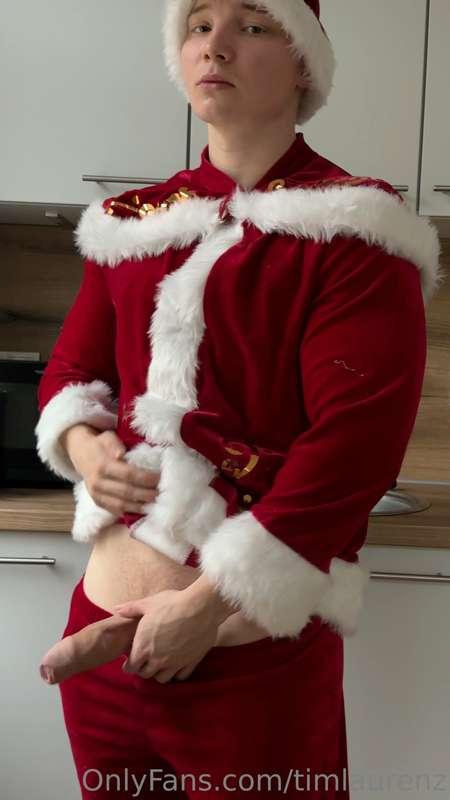 I wish you a merry Christmas 🎄 
Stay safe my friends! Lets h..