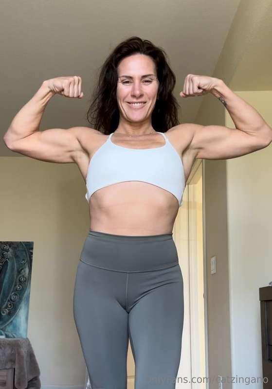 Good morning and happy Monday 😘 💪🏼
