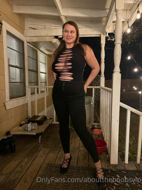 trouble never looked so good