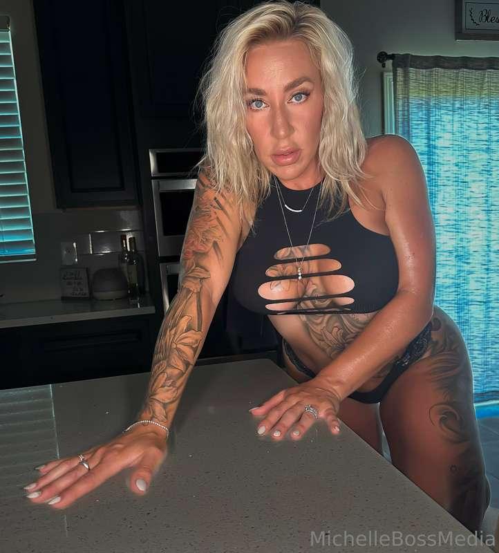 im feeling soo naughty this morning.. can you tell?🥰