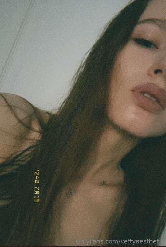 This morning is too horny🔥 Do you want to see my video?😏