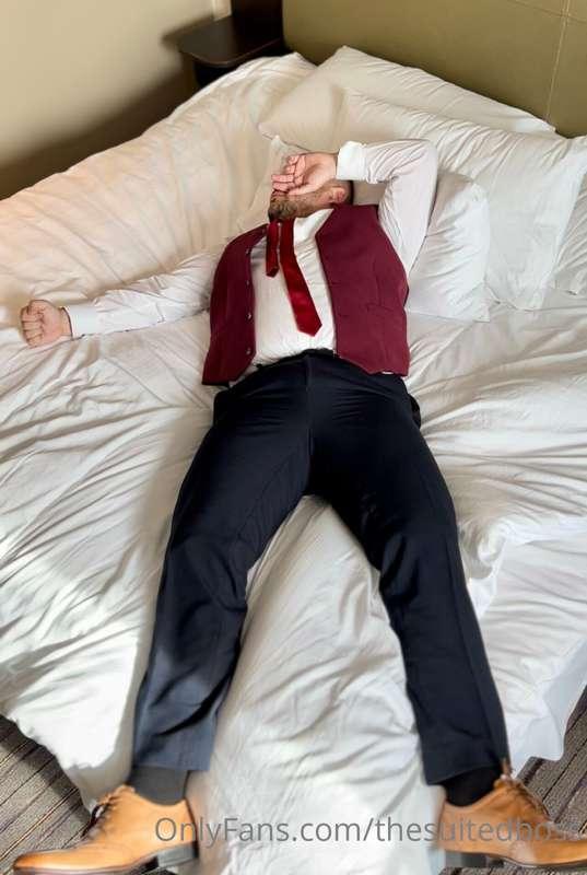 thesuitedboss image #0