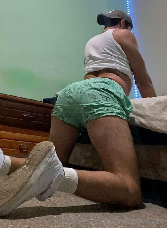Can you imagine me fucking you in this position? I bet you’d..