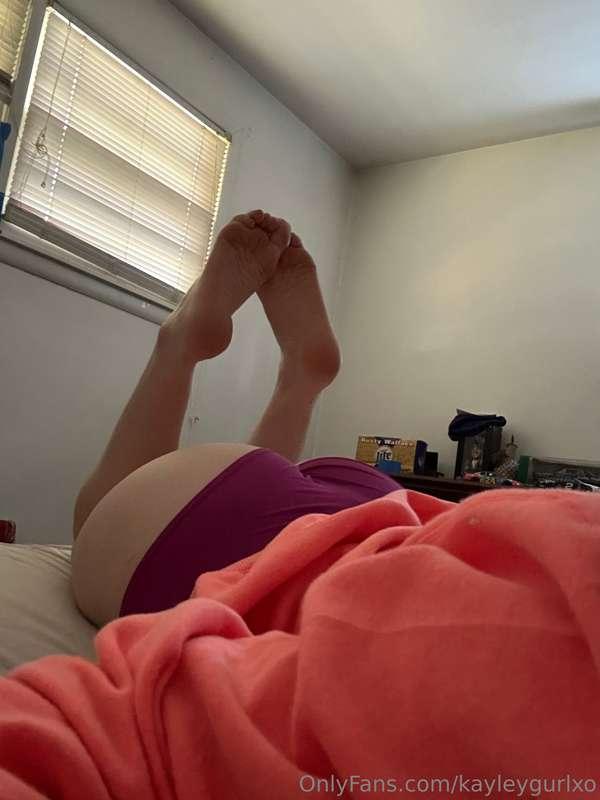 need to wash my feet