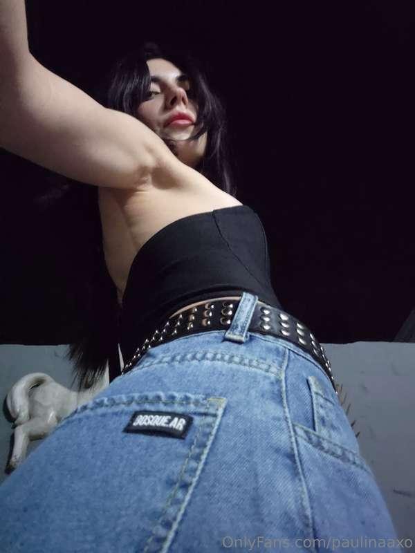 Come closer, I might bite 💘