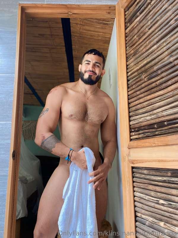 I love to shower💦💦