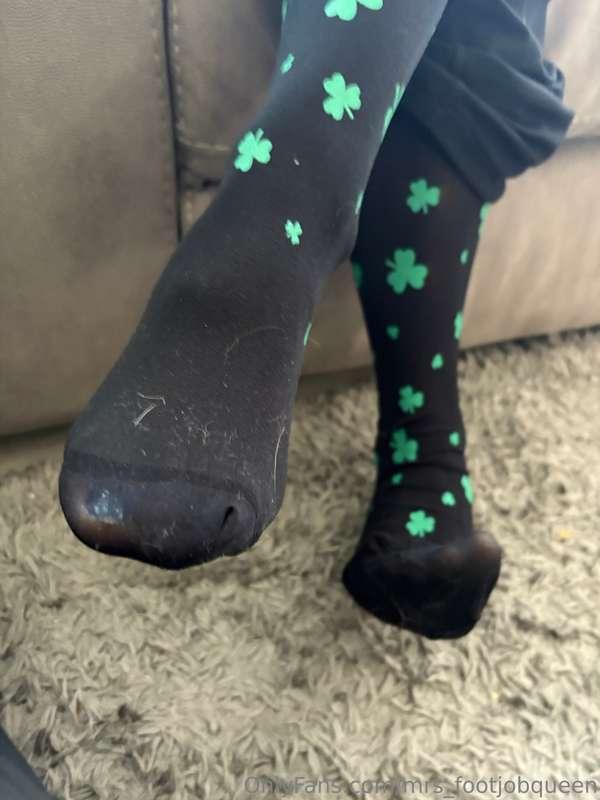mrs_footjobqueen image #3