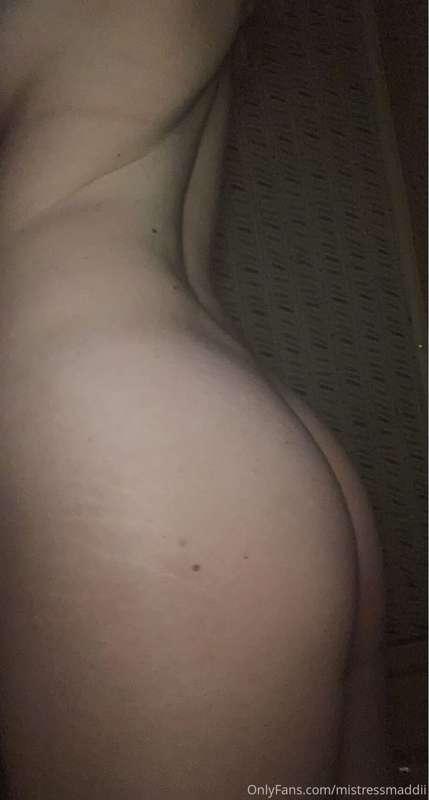 More shower ass pics…  Come spank me papí I’ve been a bad gi..