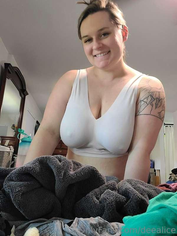Folding laundry. Wish you'd throw me on the bed and fold me ..