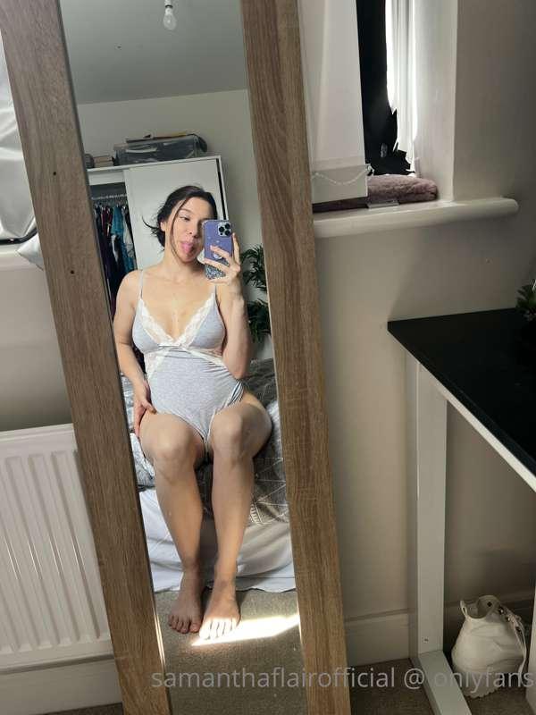 samanthaflairofficial image #1