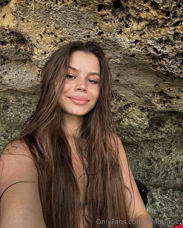 I love myself without makeup... do you like it when a girl i..