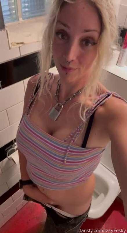 izzyfosky image #1