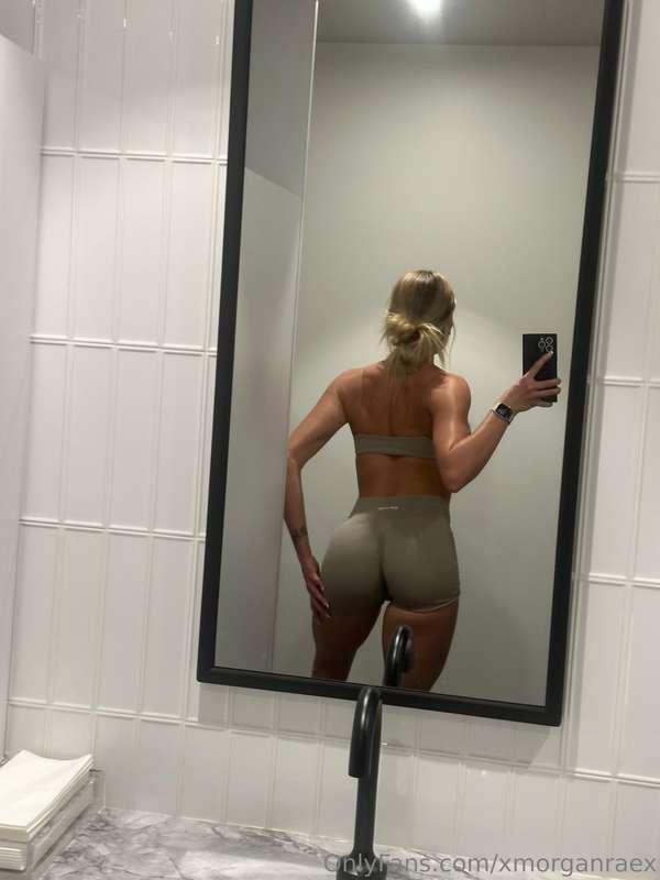 Staying tight 🍑